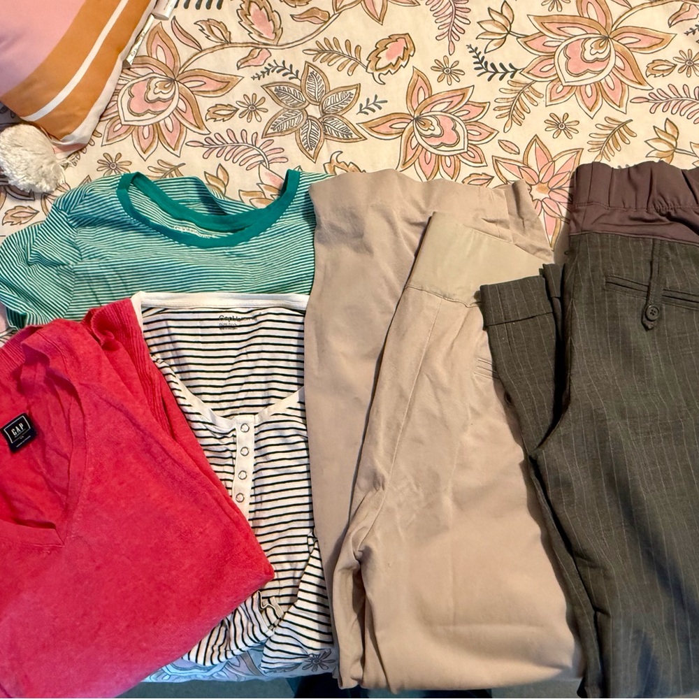 Gap Maternity Bundle - image 1